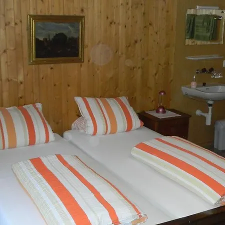 Guest house Greina - *